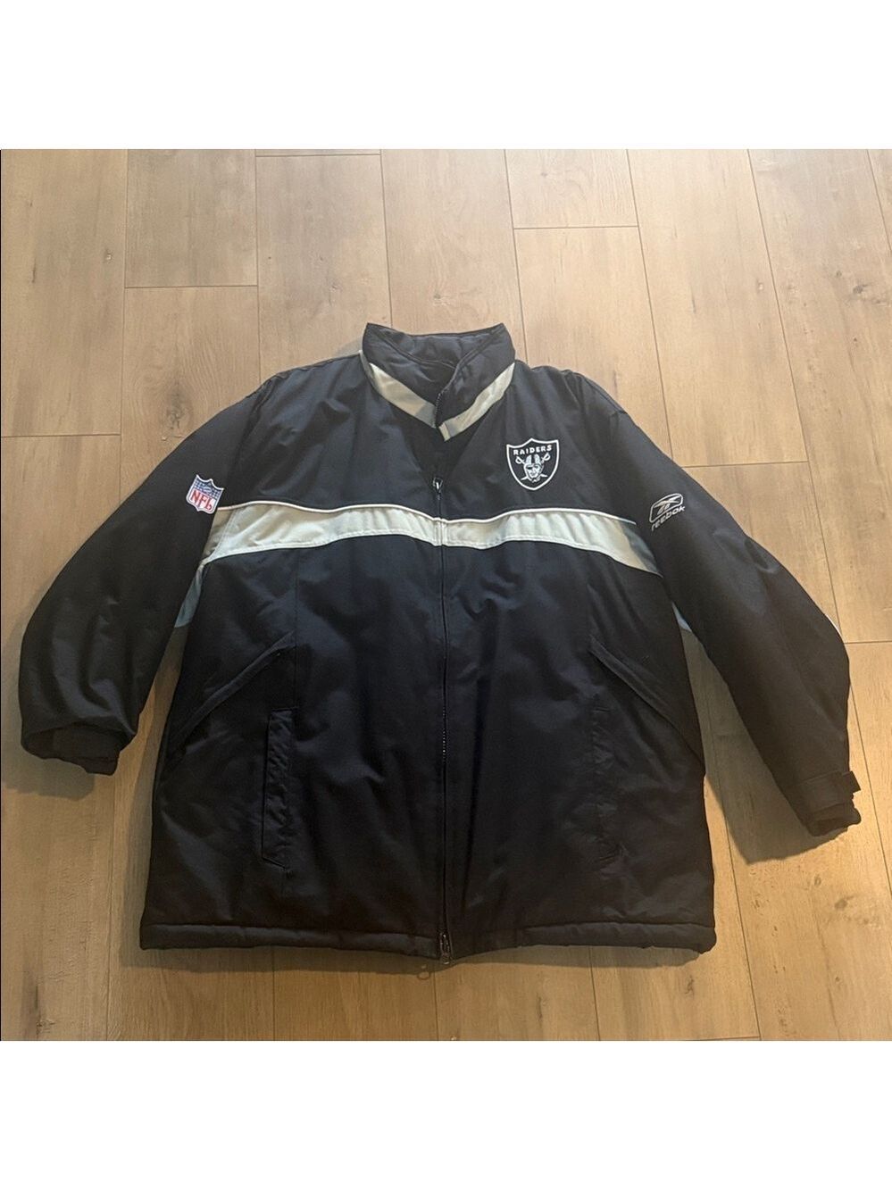 Vintage Reebok NFL Raiders Men's Black Team Apparel Jacket Size XL RARE EUC